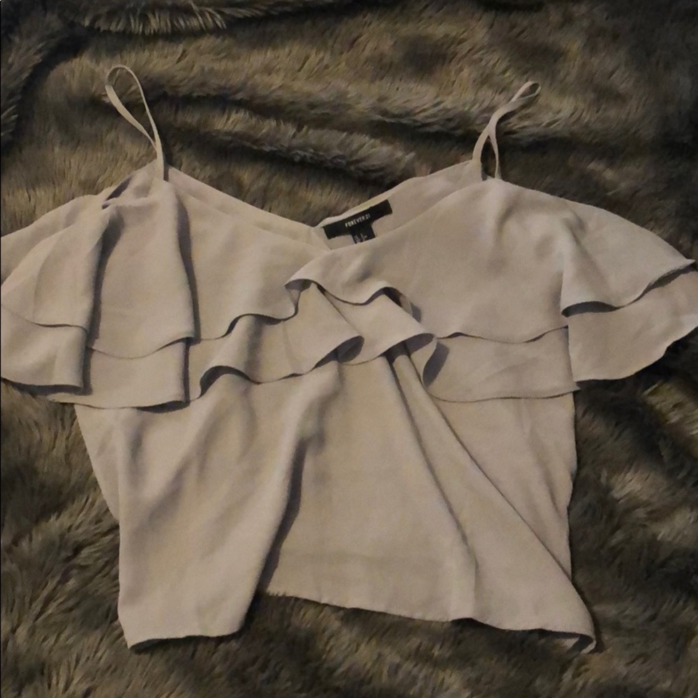 Cold shoulder top - Picture 2 of 6